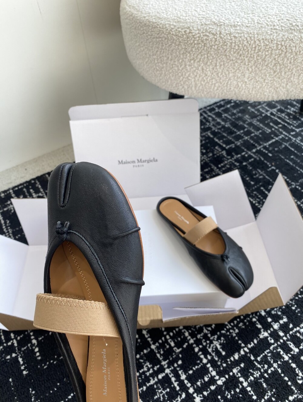 Maison Margiela Mary Jane Split-Toe Mules - Picture 6 of 8